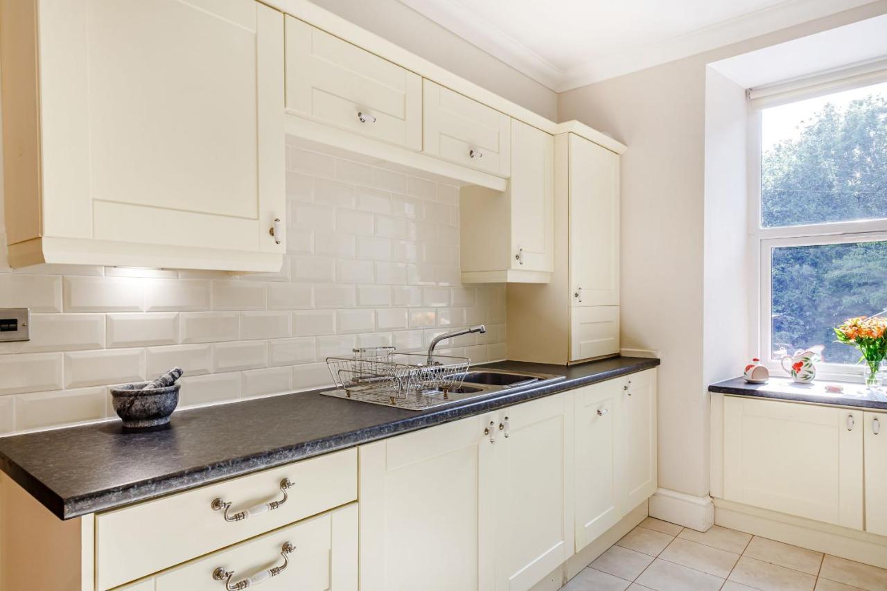 Menai View Villa Llanfairpwllgwyngyll Екстериор снимка