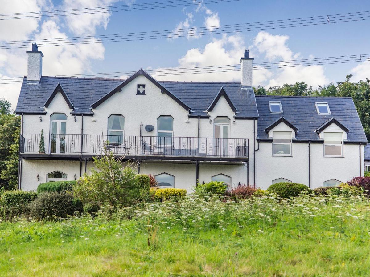 Menai View Villa Llanfairpwllgwyngyll Екстериор снимка