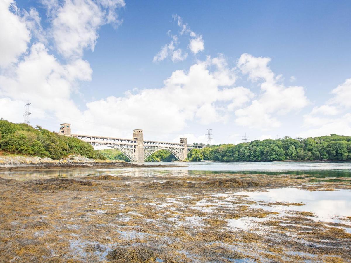 Menai View Villa Llanfairpwllgwyngyll Екстериор снимка